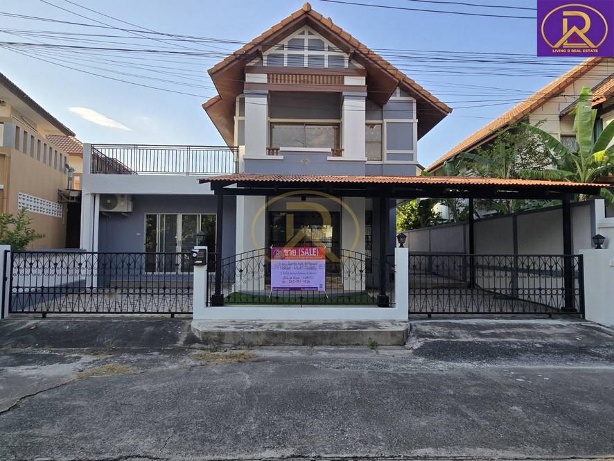 ขายถูกที่สุดในโครงการคันทรี่ ปาร์ค 1 รีโนเวทใหม่ทั้งหลัง พื้นที่ใช้สอยเยอะ พร้อมอยู่ ฟรีโอน ต.ห้วยกะปิ อ.เมืองชลบุรี จ.ชลบุรี