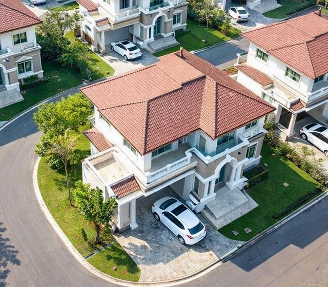 4นอน 3น้ำ 97ตร.วา. 292ตร.ม  ย่านภาษีเจริญ  คฤหาสน์ บ้าน สาทร-ราชพฤกษ์ เดอะมอลล์ ท่าพระ  BTSบางหว้า 900ม. 