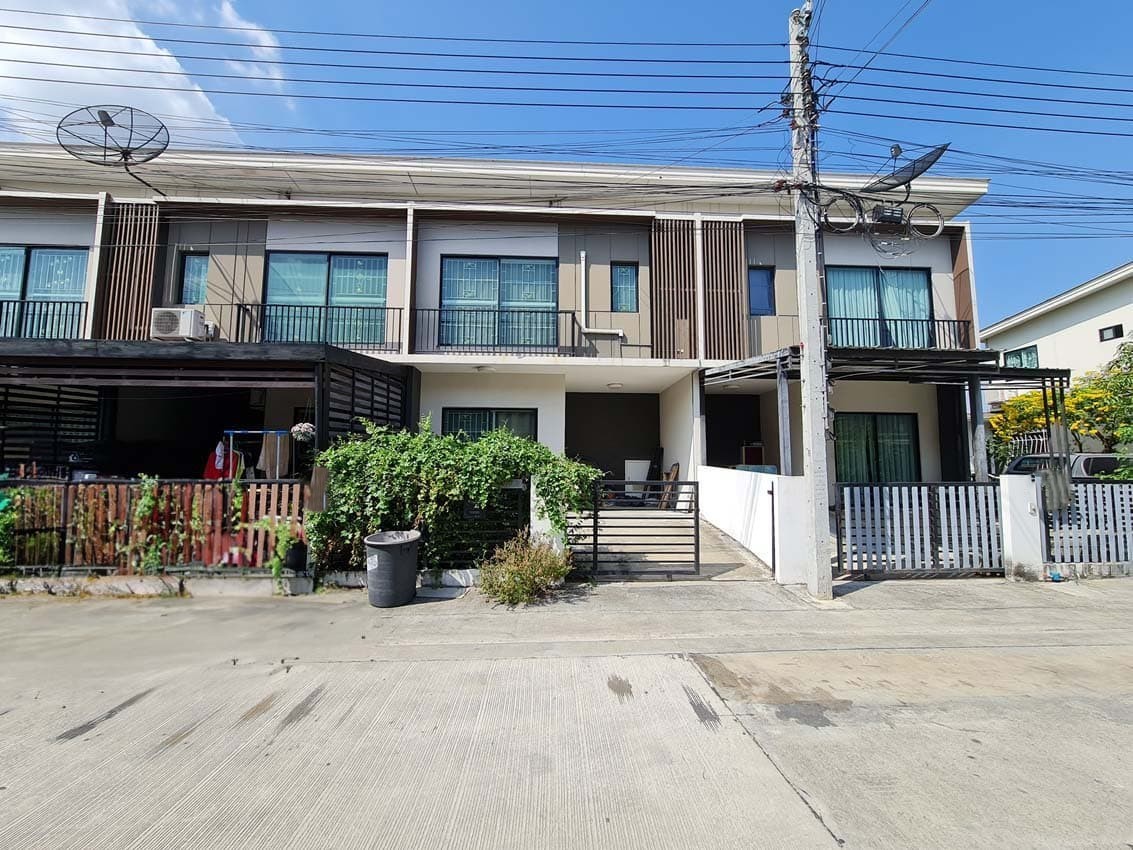 ขาย ทาวน์เฮ้าส์ เดอะคอนเนค 43 (วงแหวน-รามอินทรา2)  เขต บางเขน จังหวัด กรุงเทพมหานคร