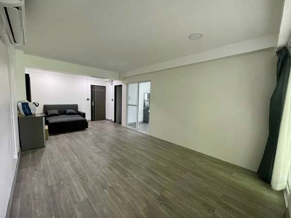 คอนโดแต่งใหม่ พร้อมอยู่ ทำเลดี ใกล้เซียร์รังสิต ราคาคุ้ม!