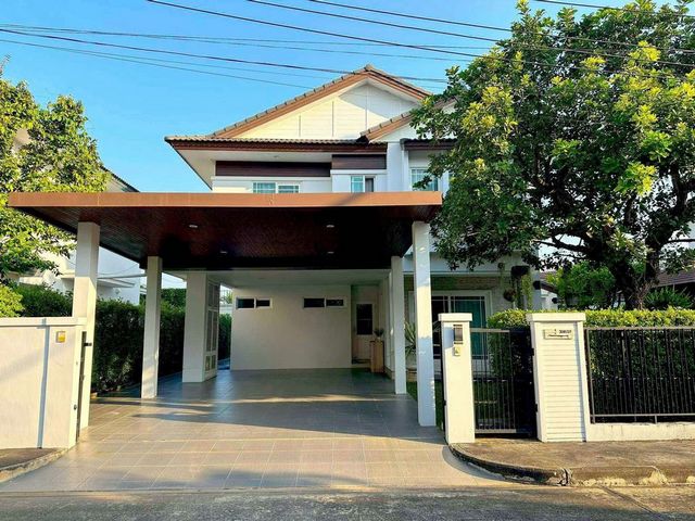 สีวลีเลควิว #SereneLake #แม่เหียะ ขาย 9.9 ล้าน 84.8 ตรว. บ้านหลังใหญ่ พื้นที่กว้าง บรรยากาศดี  #หิ้วกระเป๋าพร้อมเข้าอยู่ได้เลย