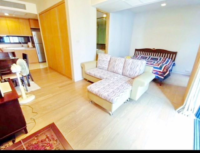 BTSพร้อมพงษ์ 1.9กม. คอนโด 1นอน 1น้ำ ไซมิส จอยญ่า สุขุมวิท 31ชั้น3 43ตร.ม. วิลล่า มาร์เก็ต สุขุมวิท 650 ม.