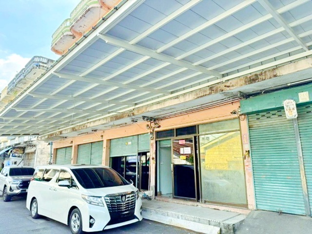 เหมาะค้าขาย หรืออยู่อาศัย อาคารพาณิชย์ 3.5 ชั้น 3 นอน กัลปพฤกษ์ สามแยกบางบอน 900 ม. บางบอน1 3 น้ำ 18 ตร.ว. 230 ตร.ม. 