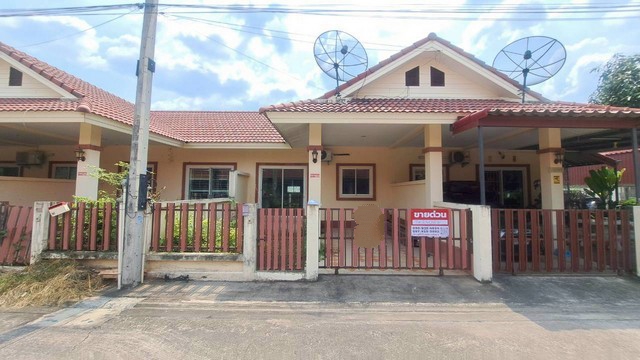 ขายทาวน์โฮม หมู่บ้านบุญรักษา วิลล์ 2 ถนนนิคมอีสเทิร์นศรีราชา ชลบุรี