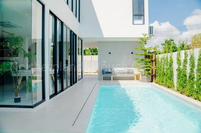 พูลวิลล่าใหม่ บิ้วอินทั้งหลัง เฟอร์ครบ โซนแม่เหียะ 