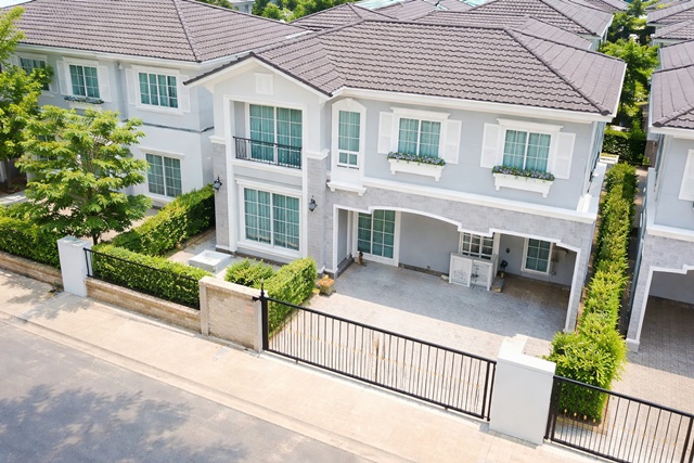  พร้อมเฟอร์ฯครบ 40ตร.ว. 180ตร.ม.อิมพีเรียล เวิลด์ สำโรง 1.1 กม. สุขุมวิท113 บ้านหรูหรา 2ชั้น 4นอน BTS สำโรง 800ม. วัดด่านสำโรง 3น้ำ 