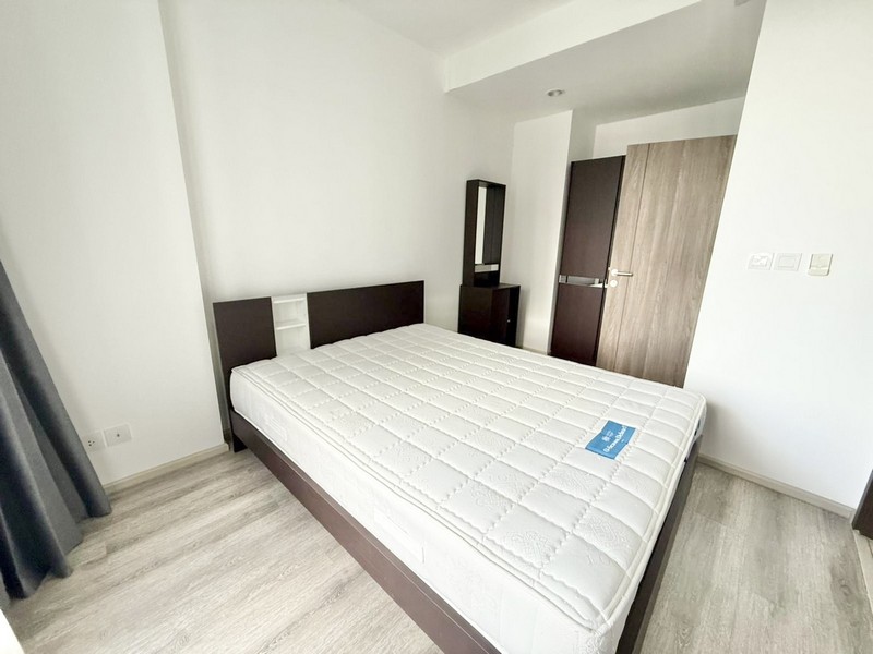 For Rent Ideo Mobi Asoke 1bed 1bath 28th Floor 35 sqm Fully Furnished and closed to MRT Petchburi