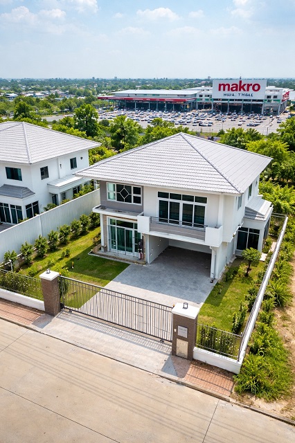 ตลาดโอเอ็ม ไนท์ 600 ม. ถ.เลี่ยงเมืองนครราชสีมา แม็คโคร หัวทะเล1.36 กม. บ้าน คฤหาสน์หรู 4นอน 3น้ำ ใกล้รร.สารสาสน์ 800 ม. 62 ตร.ว.248 ตร.ม. 