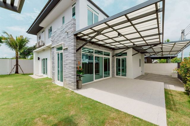 คุ้มสุดๆ มีหลังเดียวเท่านั้น ขายบ้านหรู 16.9 ล้าน 99.8 ตรว. #หมู่บ้านมัณฑนา #สิรินเลค #วิวเลค #วิวดอยสุเทพ #เฟอร์นิเจอร์ครบ พร้อมเข้าอยู่