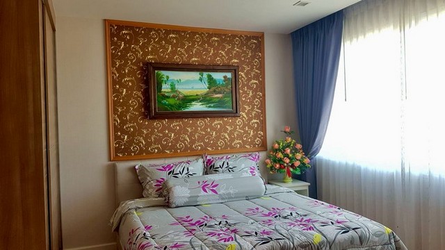 ให้เช่าคอนโดกรีนเลค ศรีราชา ห้องสวย ตกแต่งครบ พร้อมเข้าอยู่ FP-C01838 