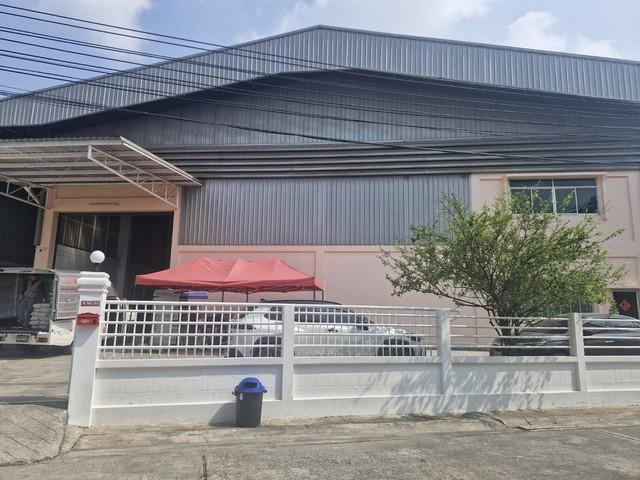 BR 1694 ให้เช่าโรงงาน 345 ตรว. ( 1,380 ตร.ม.) พื้นที่โรงงาน 692 ตารางเมตร ไฟฟ้า 3 เฟส ติดถนนแพรกษา เมืองสมุทรปราการ