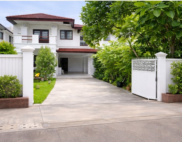 ปล่อยเช่าขาดทุน40%4 น้ำ โรงแรมโนโวเทล กรุงเทพ สุขุมวิท4  70 ตร.ว. ถูกกว่าโรงแรม คฤหาสน์หรู 2 ชั้น รีโนเวทใหม่ 4นอน ใกล้BTSนานา 300 ม. 