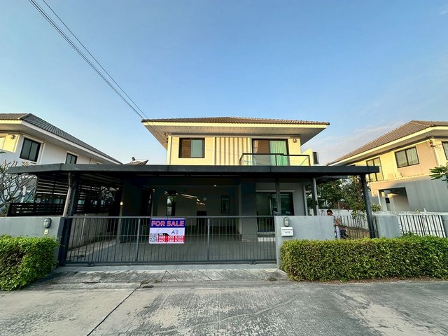 ขายบ้านเดี่ยวศรีราชา มณีรินทร์ ไพรเวซี่ มีที่ดินข้างบ้าน มีที่ดินข้างบ้าน TP-H1939