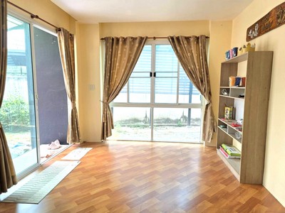 ราคาดีที่สุดในพัทยา!!!ขายบ้าน 2 ชั้น หมู่บ้านฟลอเรสต้า 9 (แหลมฉบัง)ถ. ทุ่งกราด  ตำบลบางละมุง อำเภอบางละมุง ชลบุรี 