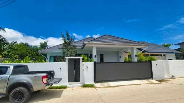 ขายบ้านพลูวิลล่า โซนห้วยใหญ่ พัทยา บางละมุง ชลบุรี สไตล์โมเดิร์นลักซ์ชูรี่ FP-H01820 