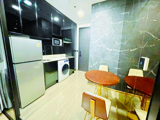 BTS อารีย์ 140 ม. คอนโด โนเบิล อราวน์ อารีย์ 1นอน 1น้ำ  26.5ตร.ม.ใกล้รถไฟฟ้า รพ.พญาไท 2 1.6 กม.