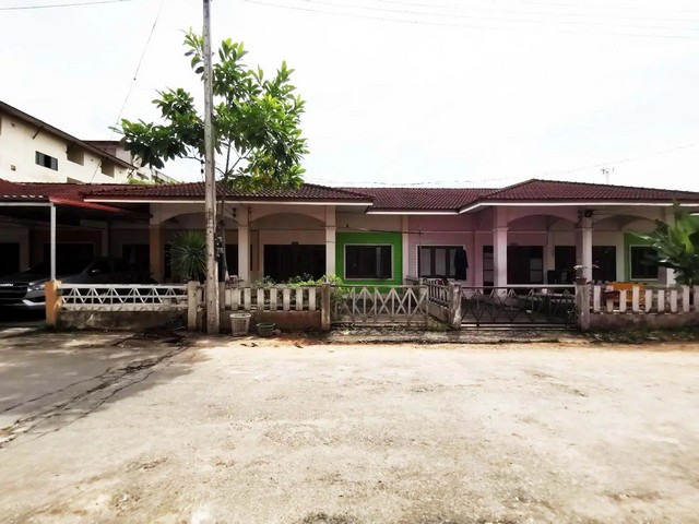 ขาย ทาวน์เฮ้าส์ เพชรไพรัช ถนน สายสุราษฎร์ธานี-บ้านนาสาร สุราษฎร์ธานี 