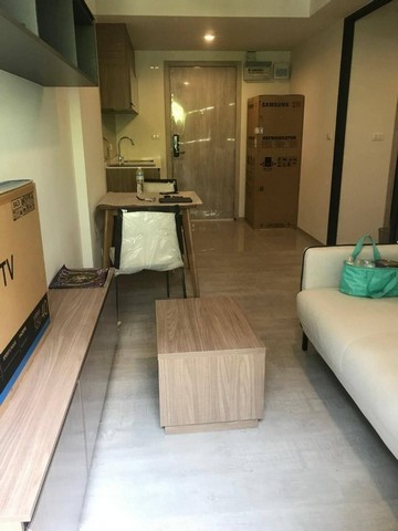 ขาย/เช่าราคาถูก คอนโด ลา กาซิต้า หัวหิน  โครงการแสนสิริ สุดยอดทำเลหัวหิน เฟอร์นิเจอร์และเครื่องใช้ไฟฟ้าครบ  ZTK019