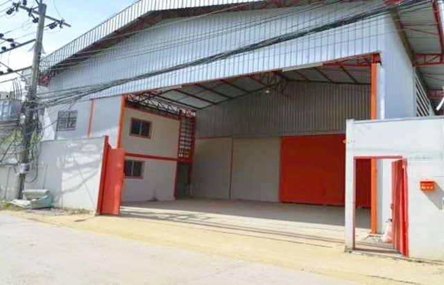 พาณิชยการเอเชีย 3.6 กม. 2นอน 2น้ำ  ให้เช่าโกดัง พร้อมออฟฟิศ 2 ชั้น 1,600 ตร.ม.ตรงข้ามวัดลาดบุญ 1.16กม. ARLลาดกระบัง 3.5กม.  400 ตร.วา.