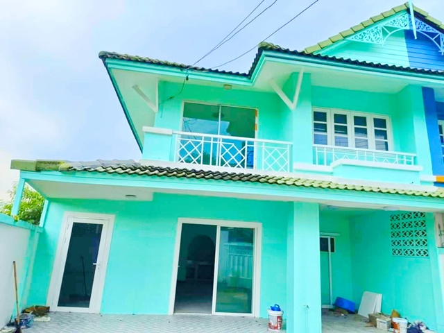 ทาวน์เฮาส์หลังริม  3นอน 30ตร.ว. 240ตร.ม. ตลาดคลองสาม 1 กม. ตลาดเจริญผล100ม.  บิ๊กซี คลองสาม 380 ม. เลียบคลองสาม 