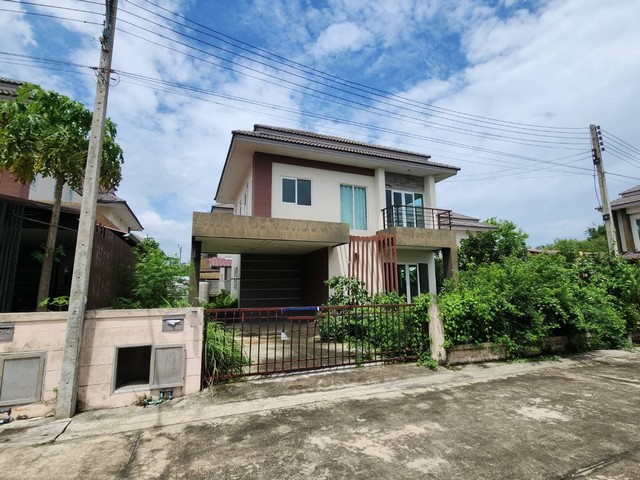 ขาย บ้านเดี่ยว ซื่อตรง โคซี่ รังสิต คลอง 6  ห่างจาก สำนักงานที่ดินจังหวัดปทุมธานี สาขาธัญบุรี 1.10 กม.