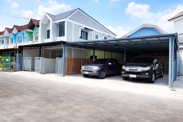 ทาวน์เฮาส์ 3นอน 2น้ำ หลังมุม  30ตร.ว.  210ตร.ม. 2-3 คันMRTเศรษฐบุตรบำเพ็ญ 300 ม.  รีโนเวทใหม่ สินแพทย์เสรีรักษ์ 1 กม.ทำเลรามอินทรา115 