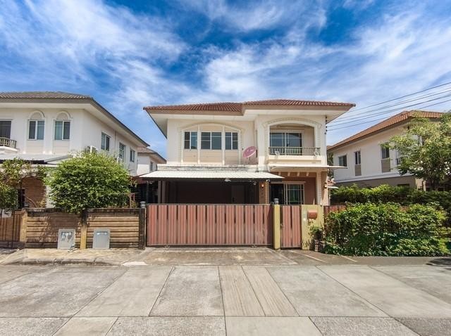 ขายบ้าน เดี่ยว2ชั้น หมู่บ้าน ภัสสร เพรสทีจ อ่อนนุช ถนนเฉลิมพระเกียรติ รัชกาลที่9 บ้านทิศใต้