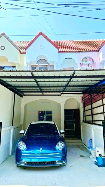 รร.เตรียมอุดมศึกษาน้อมเกล้า 900 ม. ทาวน์เฮาส์ 2 ชั้น 2 นอน 2 น้ำ 17 ตร.ว. 136 ตร.ม.รีโนเวทใหม่ Jass รามคำแหง