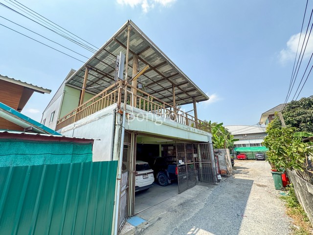 บ้านเดี่ยว 2 ชั้น สร้างเองเต็มพื้นที่ ใกล้วัดลาดปลาดุก บางใหญ่ นนทบุรี