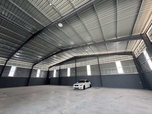 ให้เช่าโรงงานพร้อมออฟฟิศ 2 ชั้นพื้นที่รวม 600 ตารางเมตร ติดถนน 9 กิโลศรีราชา ใกล้นิคมสหพัฒน์ และท่าเรือแหลมฉบัง