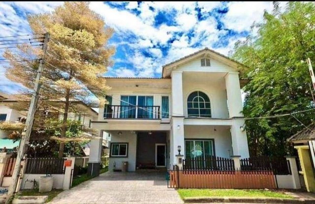 บ้านเดี่ยวหลังใหญ่ 2 ชั้น บรรยากาศร่มรื่น เดินทางสะดวกสบาย สุเทพ 