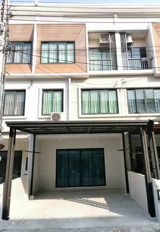 ให้เช่าทาวน์โฮม 3 ชั้น The Trop Urban มอเตอร์เวย์ ลาดกระบัง 17.9 ตร.ว. 4 ห้องนอน เฟอร์นิเจอร์ครบ ค่าเช่า 20,000 บาท/เดือน
