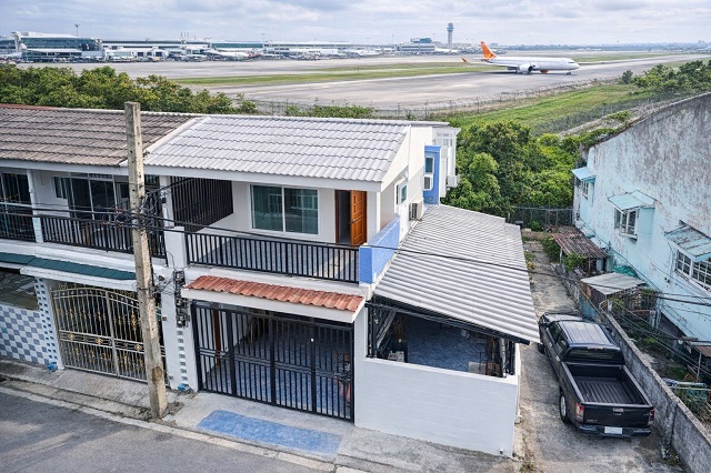  พร้อมแอร์ และเฟอร์ฯ  วิภาวดีรังสิต70-80 ทาวน์เฮ้าส์ให้เช่า 3 นอน สนามบินดอนเมือง 850 ม.  2น้ำ ดอนเมืองโทลล์เวย์  24 ตร.ว.192 ตร.ม.