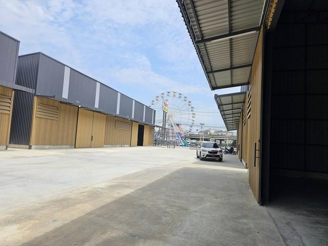 ให้เช่าโกดังสร้างใหม่288ตรม.,576 ตรมย่านห้าแยกวัชรพลสุขาภิบาล5 ถนนกว้าง8เมตรรถเข้าออกสะดวก
