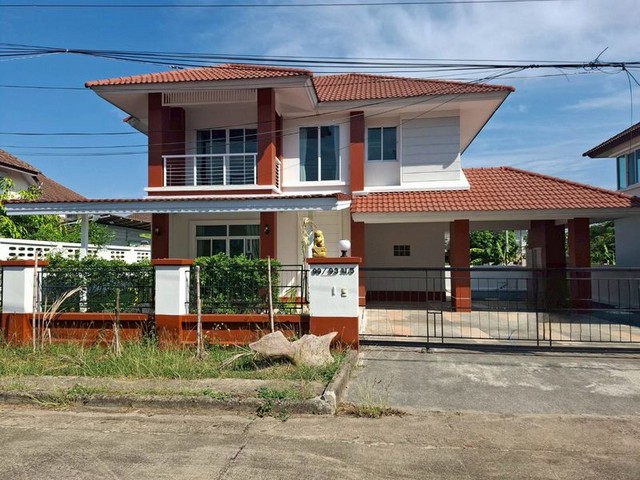 บ้านเช่า 3 ห้องนอน 3 ห้องน้ำ ใกล้แยกพรอมเมนาด้า เชียงใหม่ เดินทางสะดวก ใกล้โรงเรียน Unity และวารี