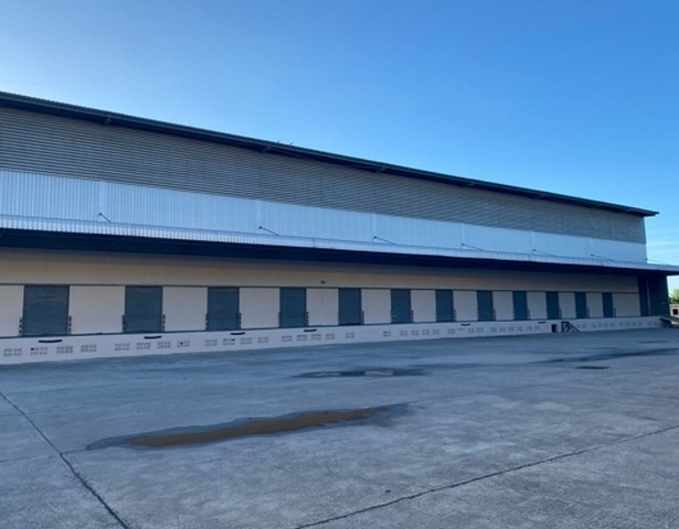 ให้เช่าโกดัง พื้นที่สีเหลือง ขนาด 6,000 ตารางเมตร รับน้ำหนักได้ 4 ตันต่อ ตรม. พุทธมณฑสาย 5 ไปทาง ตลาดน้ำดอนหวาย