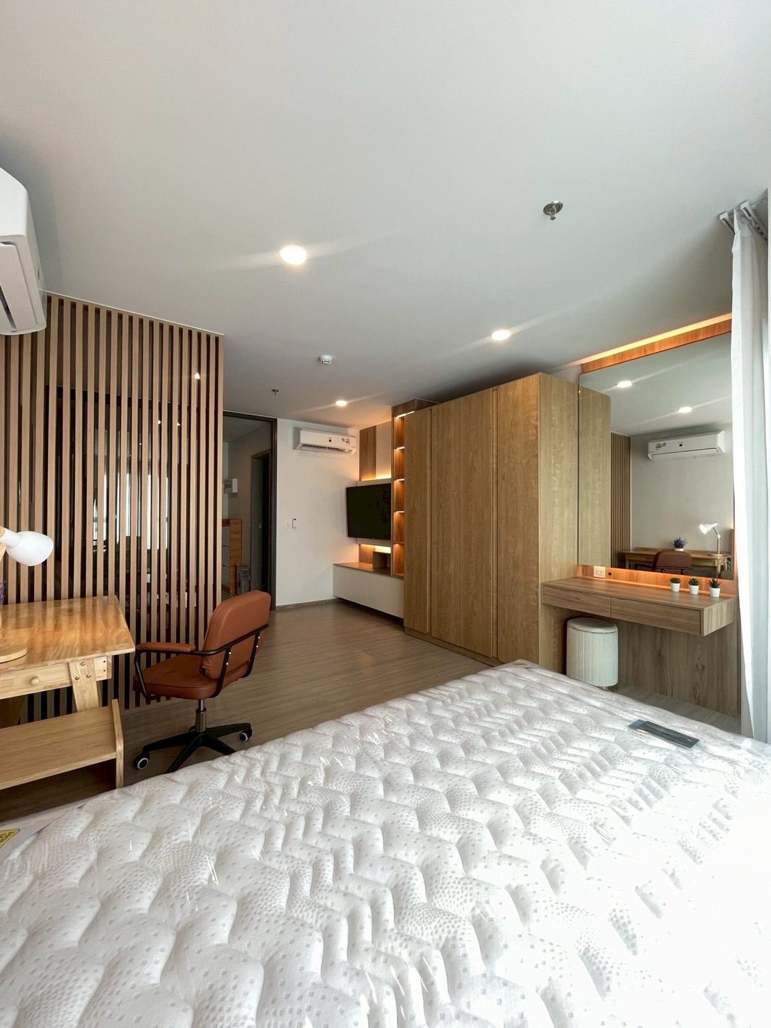 Aspire Sukhumvit Rama 4 beautiful peaceful view 10th floor BTS Phra Khanong