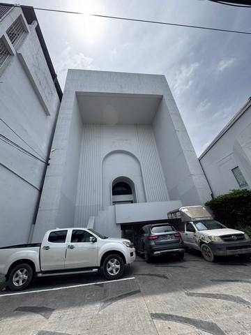 ให้เช่าสำนักงาน 4 ชั้นถนน สุขสวัสดิ์ ย่านพระประแดงที่จอดรถ16 คัน