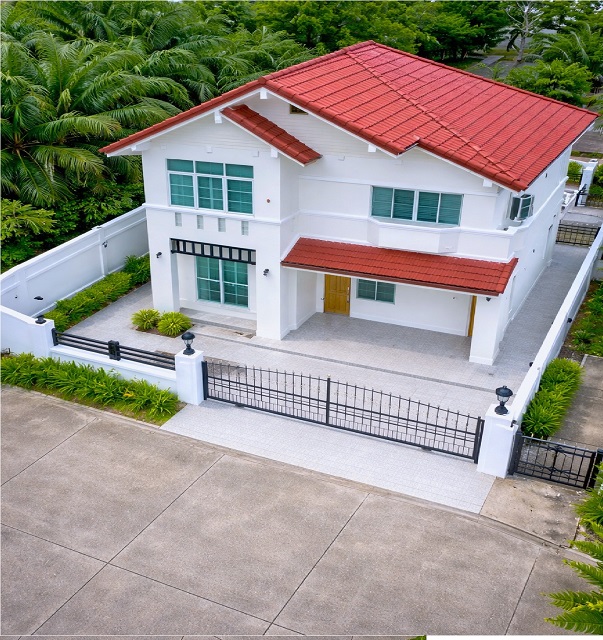 หลังมุม สภาพสวย ศรีราชาะนิคมอุตสาหกรรม ใกล้ เจพาร์ค ศรีราชา 500 ม. บ้านเดี่ยวหรู 2 ชั้น 3 นอน 100 ตร.ว. 300 ตร.ม.