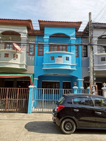 ขายด่วน ทาวน์เฮ้าส์ 2 ชั้น  โครงการหมู่บ้านศิริวรรณ ทำเลทองย่านบางบัวทอง   ใกล้เซ็นทรัลเวสต์เกต และรถไฟฟ้าสายสีม่วง